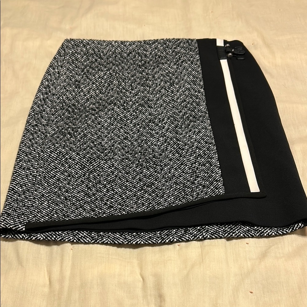 White House Black Market Black and White Pencil Skirt - Picture 1 of 5